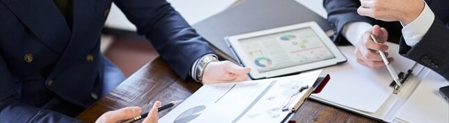 浮気調査報告書と法的証拠のイメージ、冷静な話し合いの準備